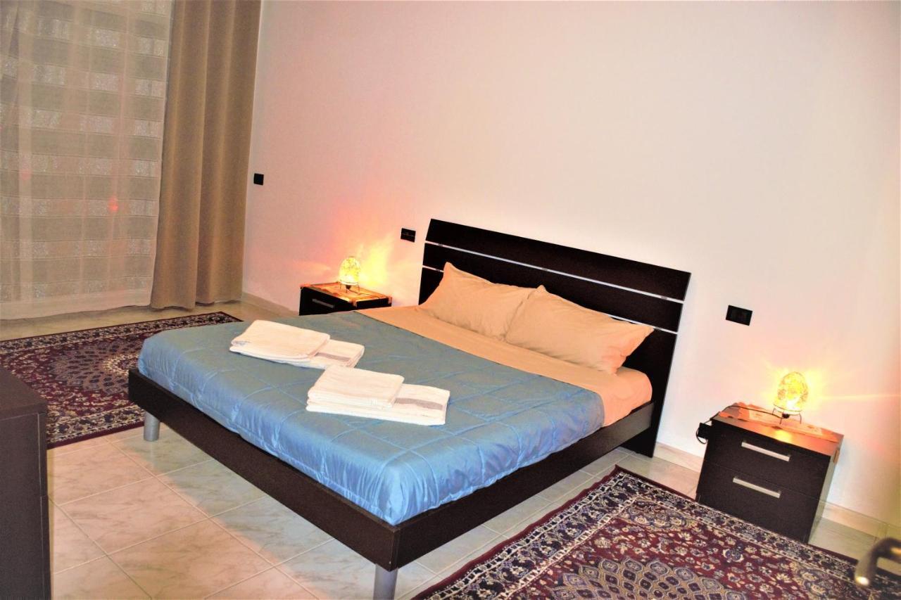 Leisure & Relaxing Apartment โกโม ภายนอก รูปภาพ